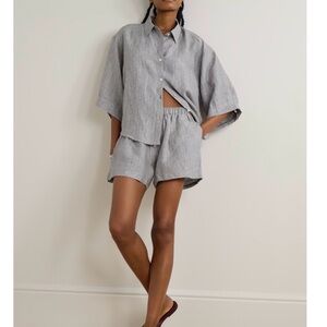 Deiji Studio 03 set in Pinstripe